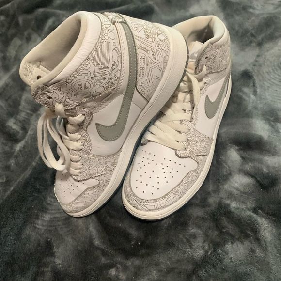 Jordan 1 Retro High OG Laser 2015 - 705289-100 White Metallic Silver - Picture 5 of 6